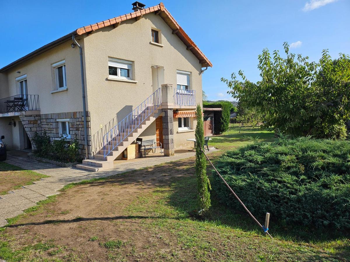 Apartmán La Bourzede F3 Langeac Exteriér fotografie